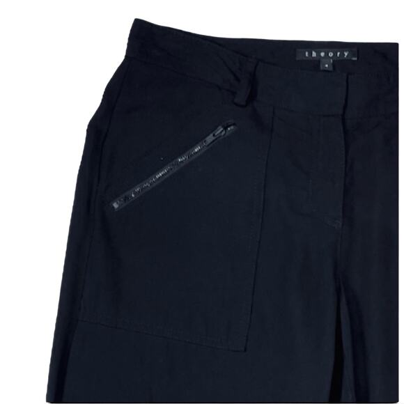 Theory Capri Pants in Black | Size 4 - Picture 3 of 6